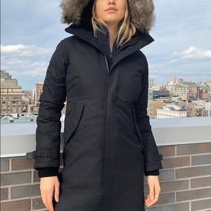 Aritzia Summit Parka